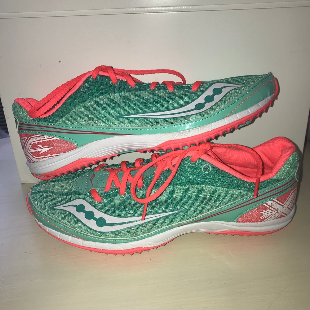 BRAND NEW saucony Kilkenny XC5 Spike track shoes